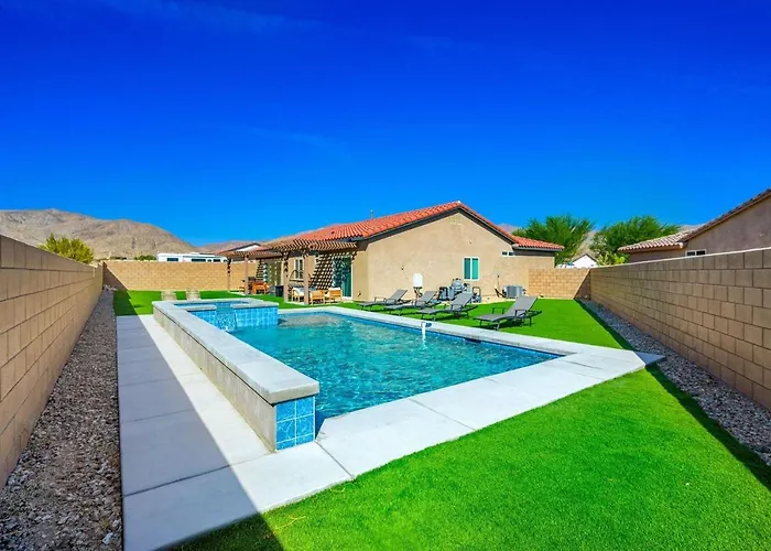 New House With Salt Water Pool And Majestic Views