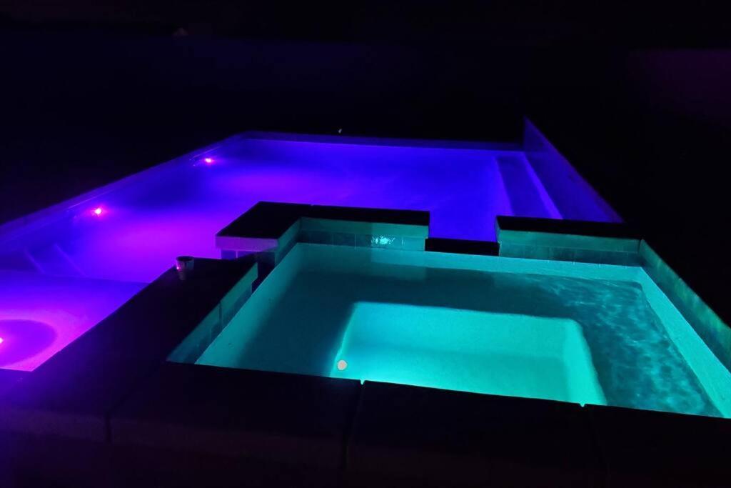 New House With Salt Water Pool And Majestic Views Hébergement de vacances Desert Hot Springs