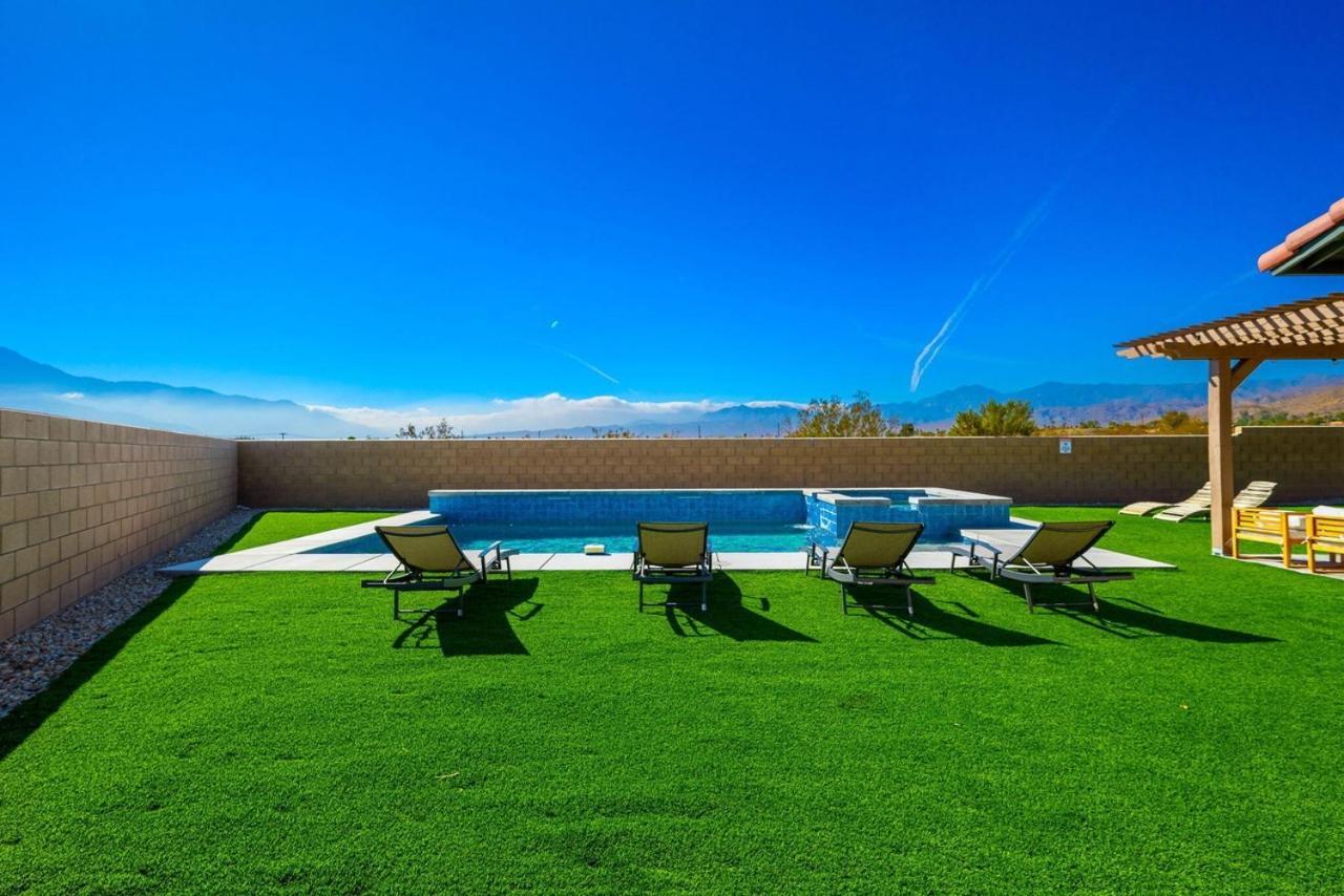 Hébergement de vacances New House With Salt Water Pool And Majestic Views