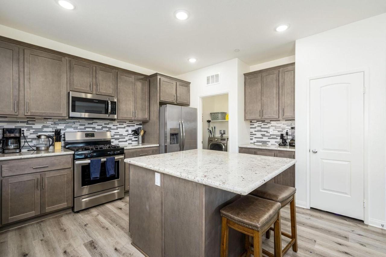New House With Salt Water Pool And Majestic Views Desert Hot Springs
